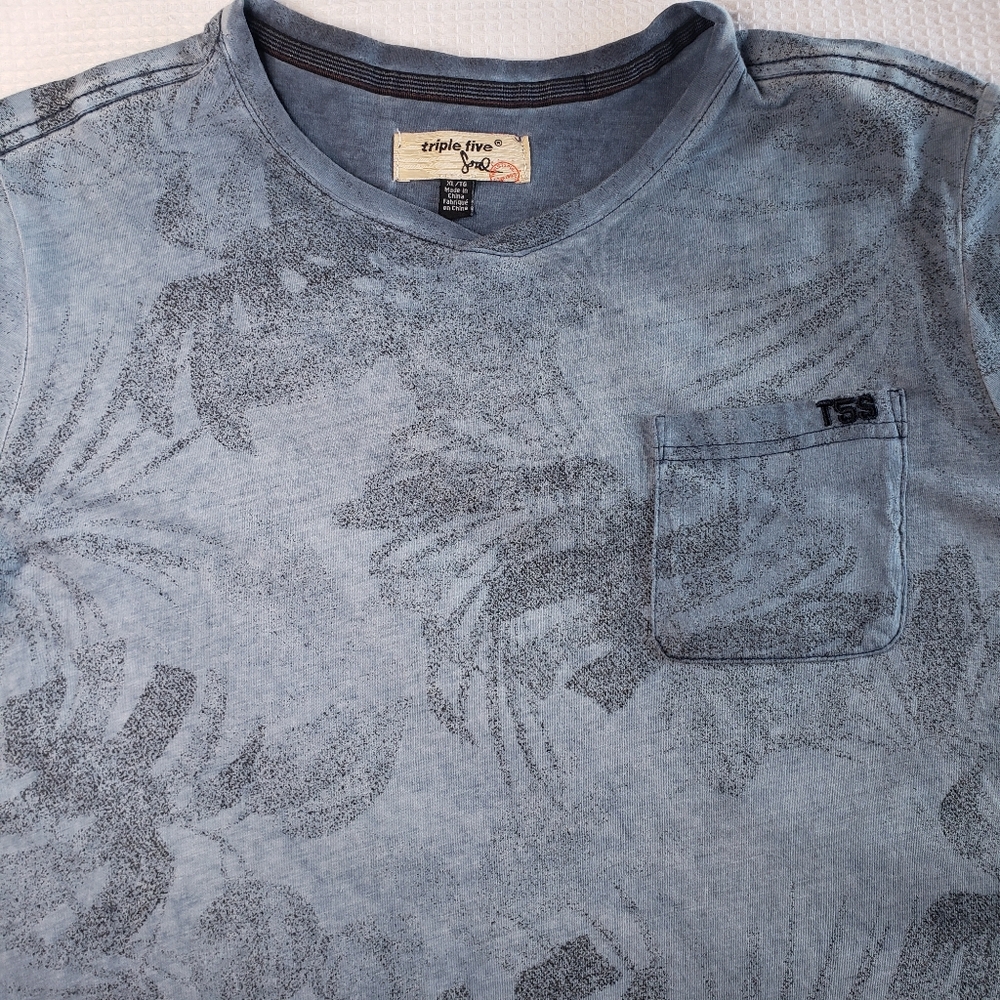 Triple Five Soul Boys XL (13/14) Blue Palm Leaf Print Short Sleeve T-Shirt Top
